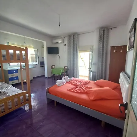 Lion'S Rooms Apartamento